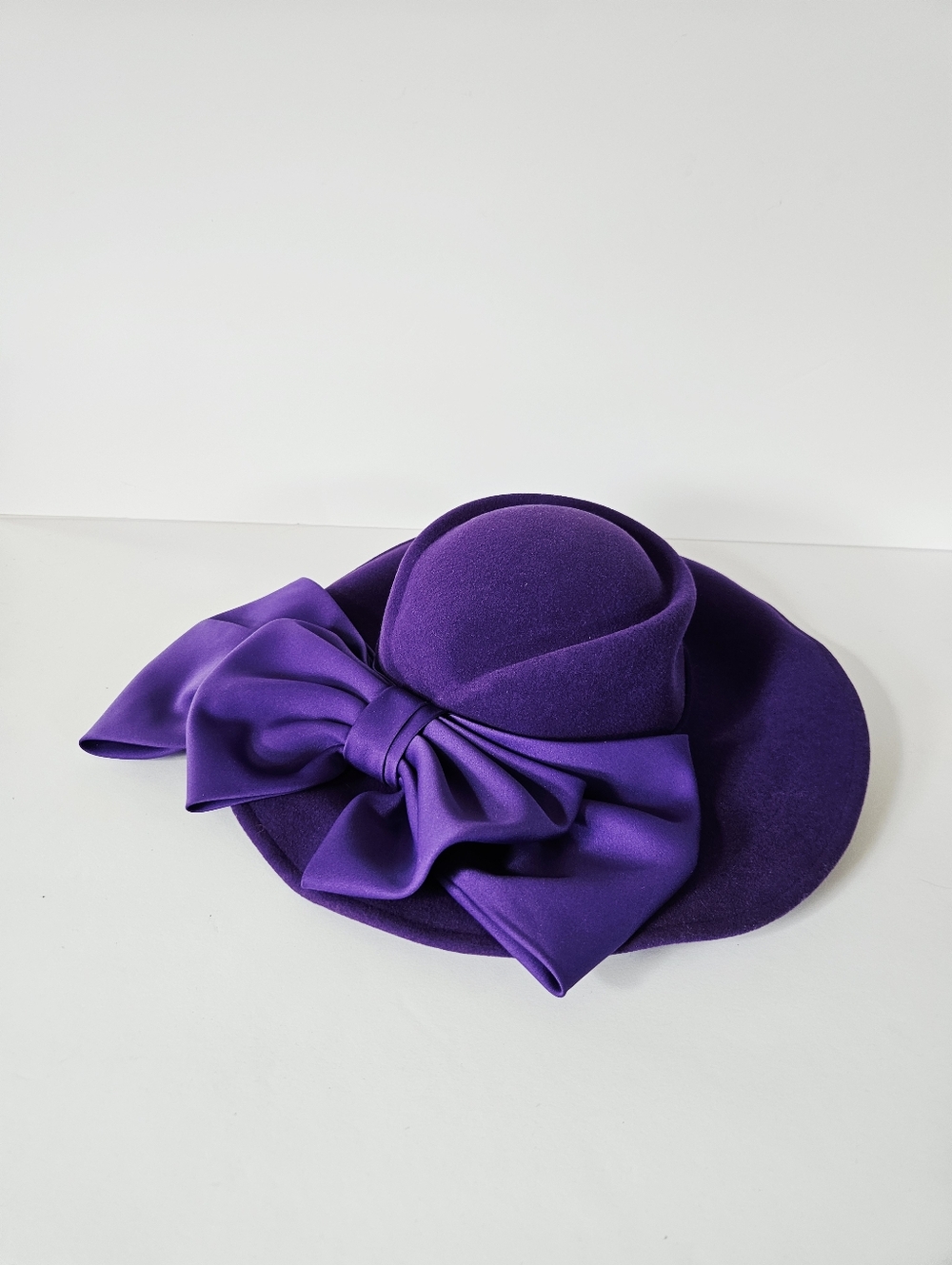 Vintage Mr. John Designer Purple 100% Wool Satin Bow Accent Wide Brim Derby Hat